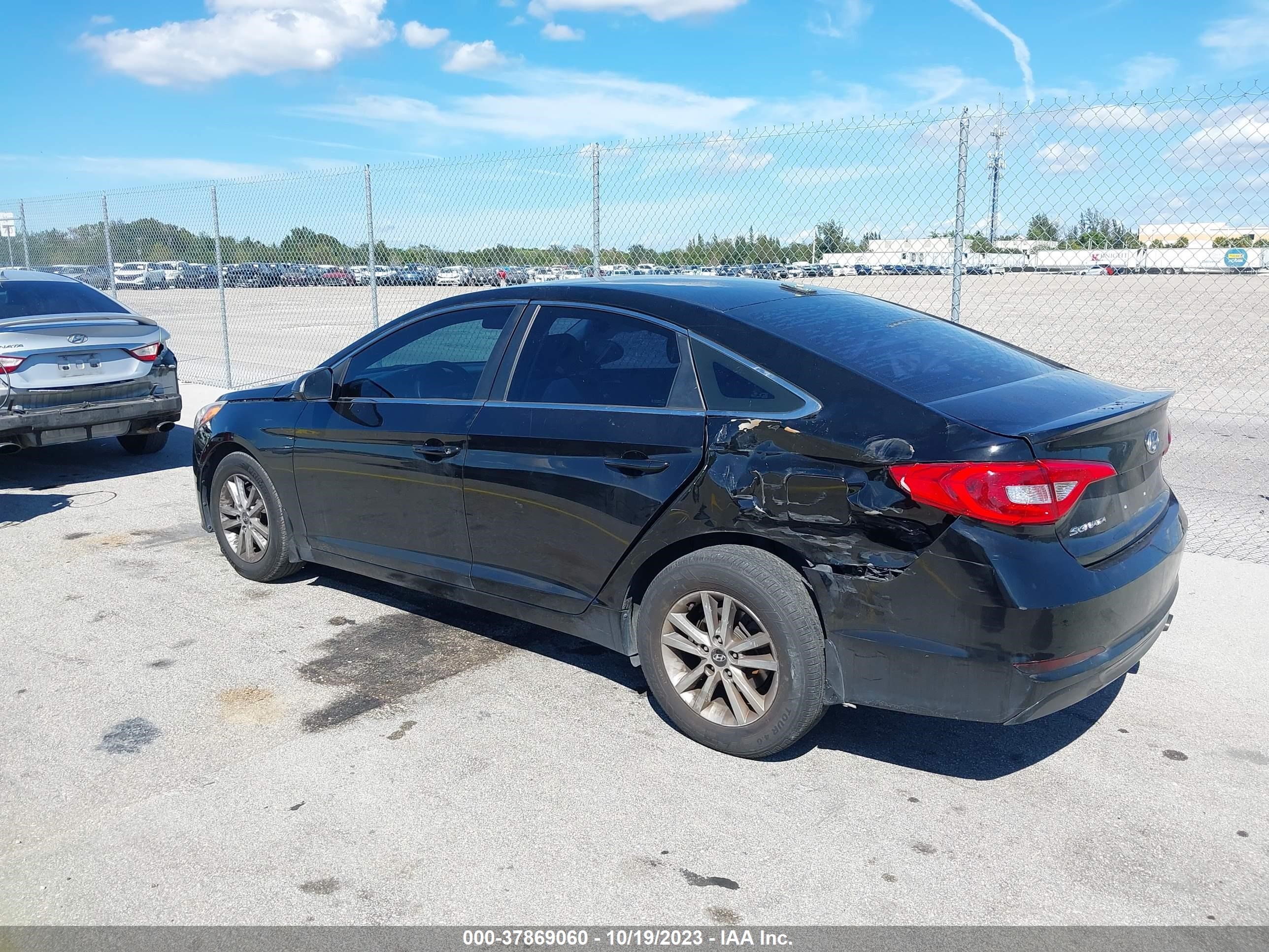 Photo 2 VIN: 5NPE24AF1FH200374 - HYUNDAI SONATA 