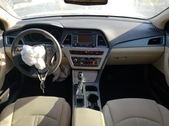 Photo 8 VIN: 5NPE24AF1FH204795 - HYUNDAI SONATA SE 