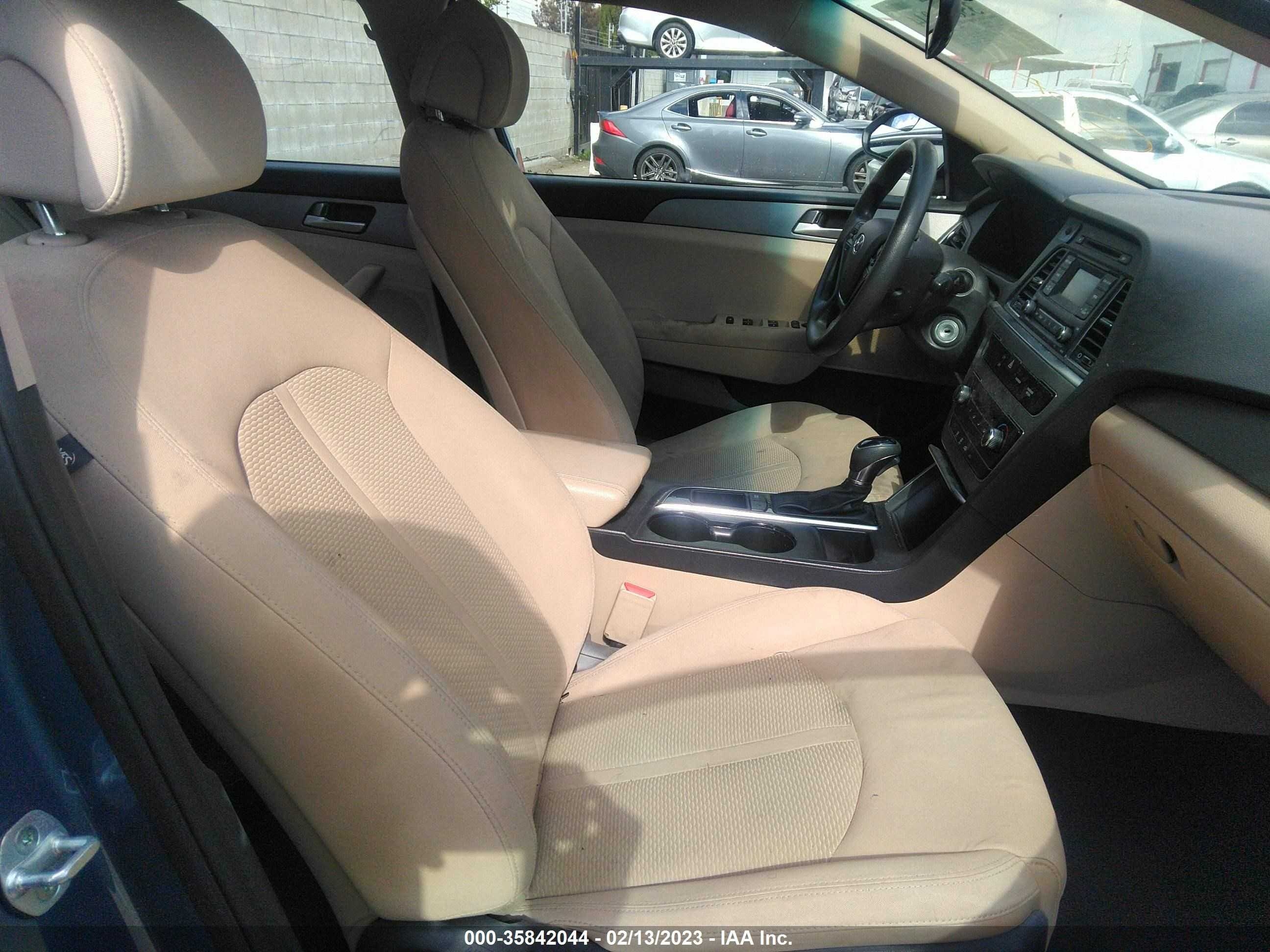 Photo 4 VIN: 5NPE24AF1FH205610 - HYUNDAI SONATA 