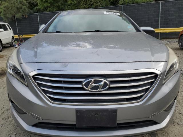 Photo 4 VIN: 5NPE24AF1FH210550 - HYUNDAI SONATA SE 