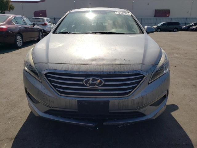 Photo 4 VIN: 5NPE24AF1FH213612 - HYUNDAI SONATA SE 