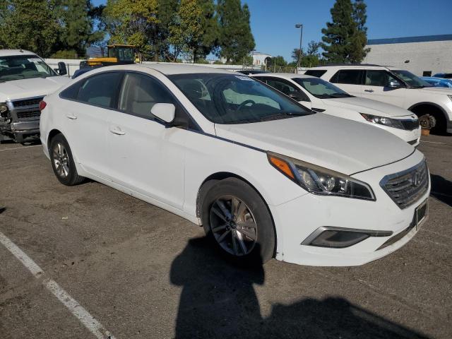 Photo 3 VIN: 5NPE24AF1GH260592 - HYUNDAI SONATA SE 