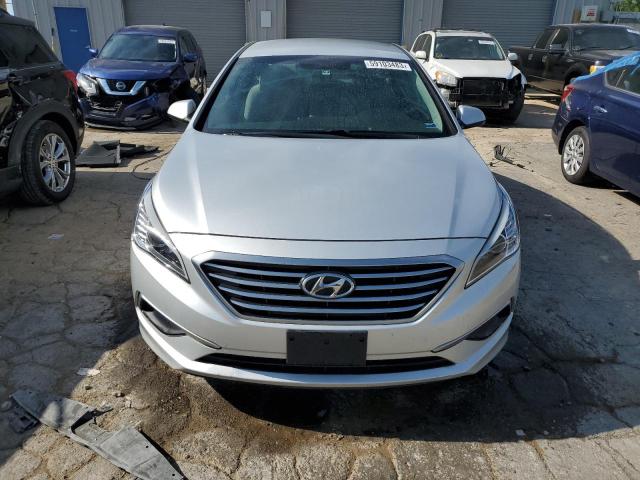 Photo 4 VIN: 5NPE24AF1GH275349 - HYUNDAI SONATA SE 