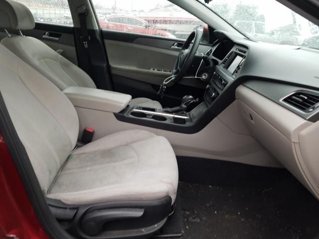 Photo 4 VIN: 5NPE24AF1GH288201 - HYUNDAI SONATA SE 