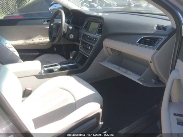 Photo 4 VIN: 5NPE24AF1GH304199 - HYUNDAI SONATA 