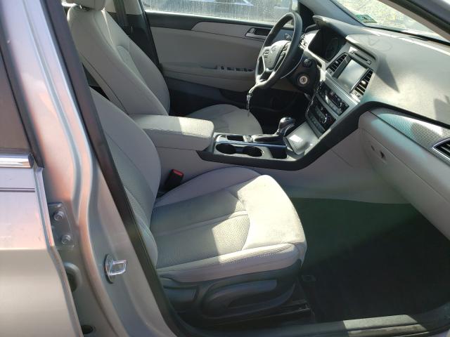 Photo 4 VIN: 5NPE24AF1GH313808 - HYUNDAI SONATA SE 