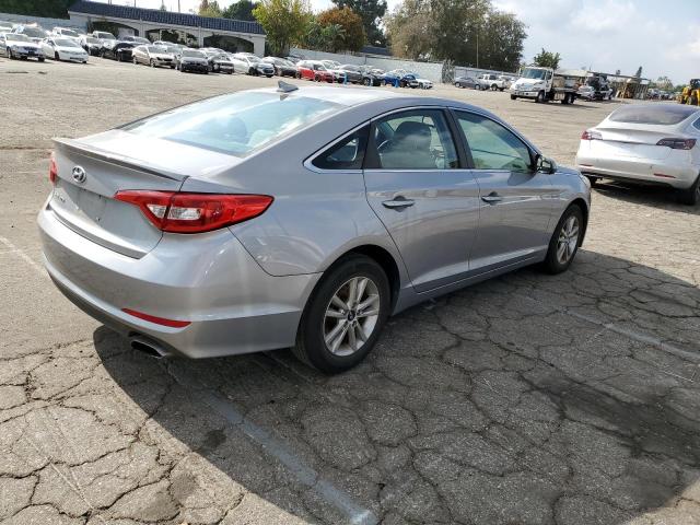 Photo 2 VIN: 5NPE24AF1GH324713 - HYUNDAI SONATA SE 