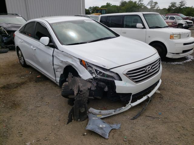 Photo 0 VIN: 5NPE24AF1GH327885 - HYUNDAI SONATA SE 