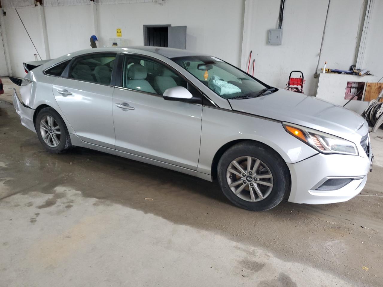 Photo 3 VIN: 5NPE24AF1GH332939 - HYUNDAI SONATA 