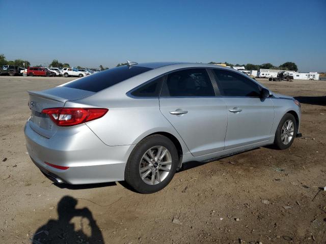 Photo 2 VIN: 5NPE24AF1GH339499 - HYUNDAI SONATA SE 