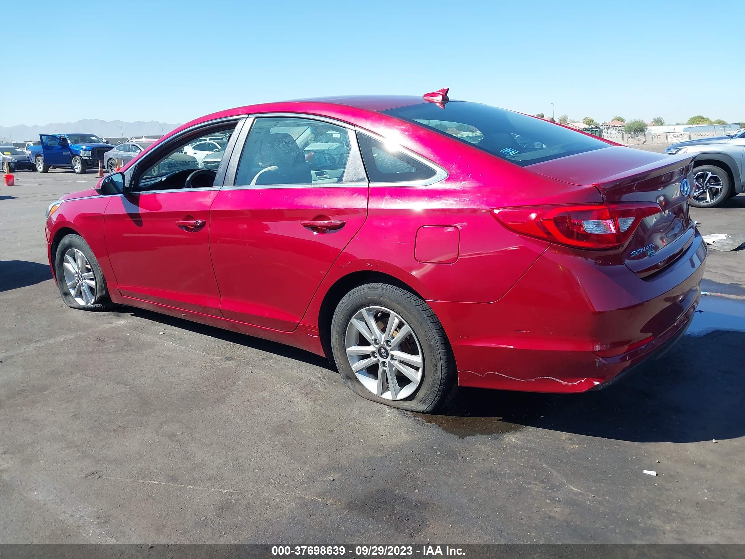 Photo 2 VIN: 5NPE24AF1GH348476 - HYUNDAI SONATA 