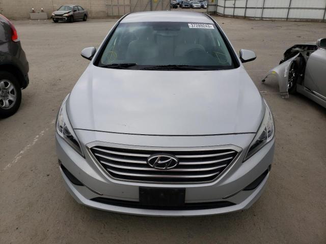 Photo 4 VIN: 5NPE24AF1GH349188 - HYUNDAI SONATA SE 