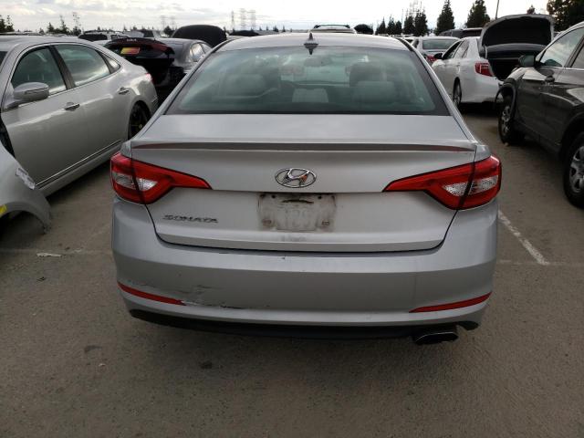 Photo 5 VIN: 5NPE24AF1GH349188 - HYUNDAI SONATA SE 