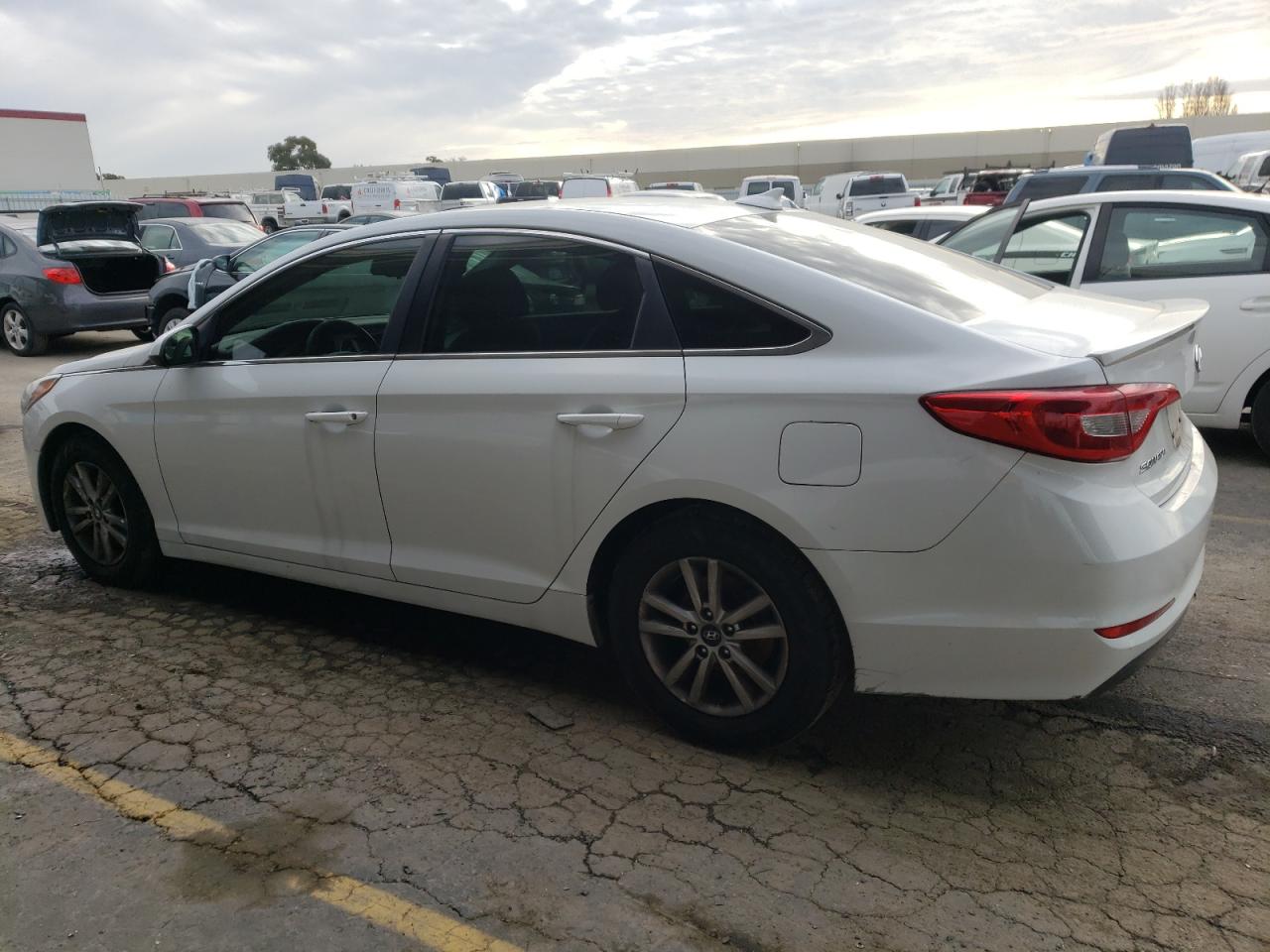 Photo 1 VIN: 5NPE24AF1GH349496 - HYUNDAI SONATA 