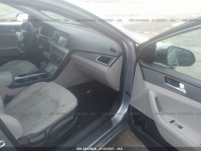 Photo 4 VIN: 5NPE24AF1GH349739 - HYUNDAI SONATA 