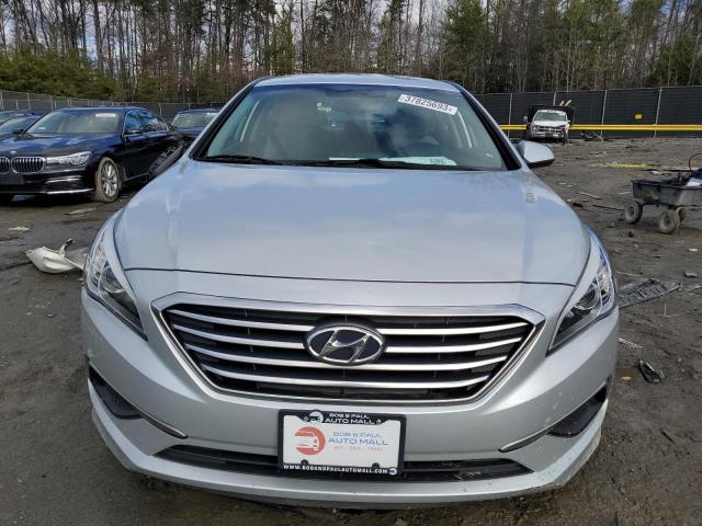 Photo 4 VIN: 5NPE24AF1GH360899 - HYUNDAI SONATA SE 