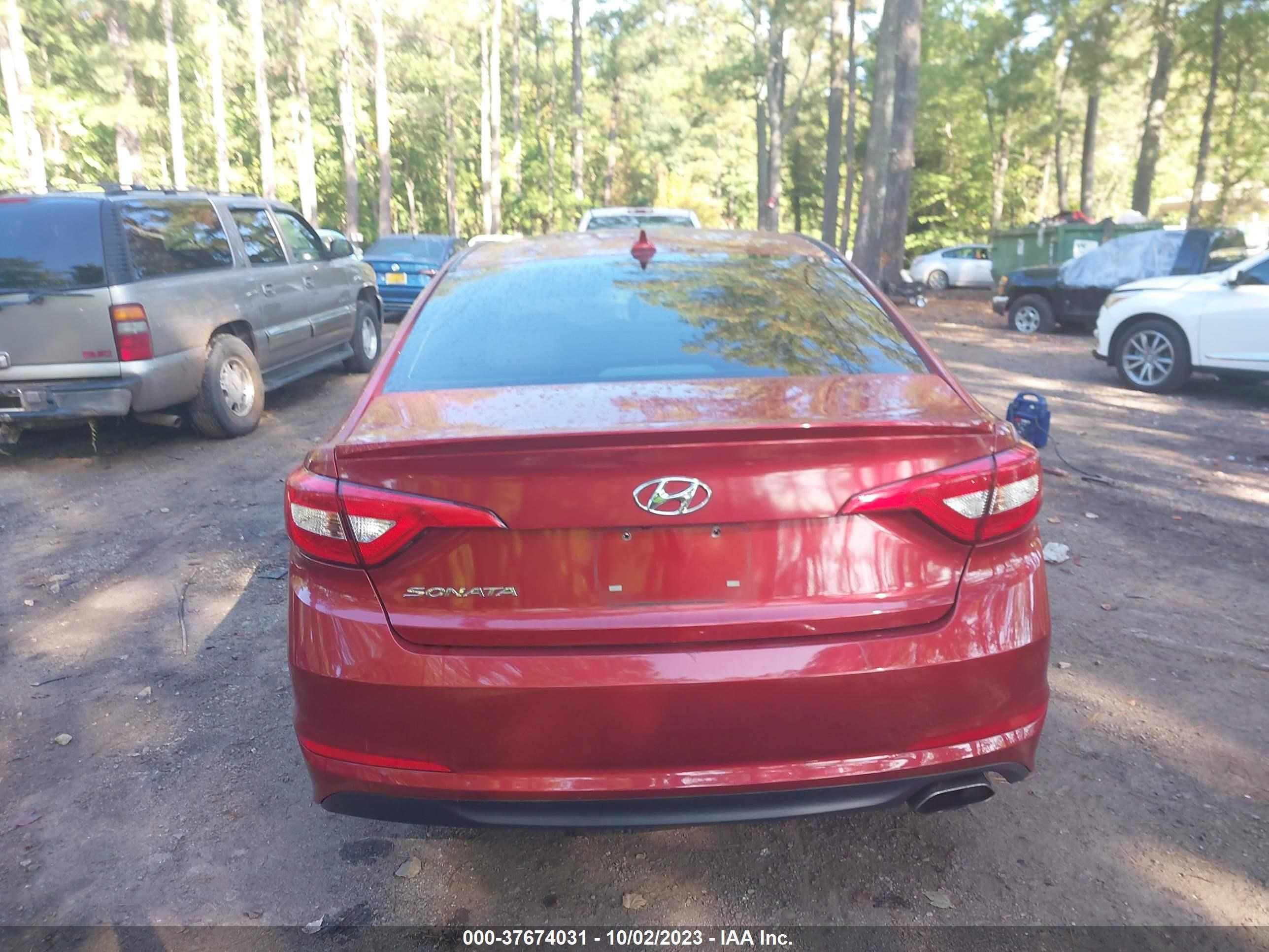 Photo 15 VIN: 5NPE24AF1GH362197 - HYUNDAI SONATA 