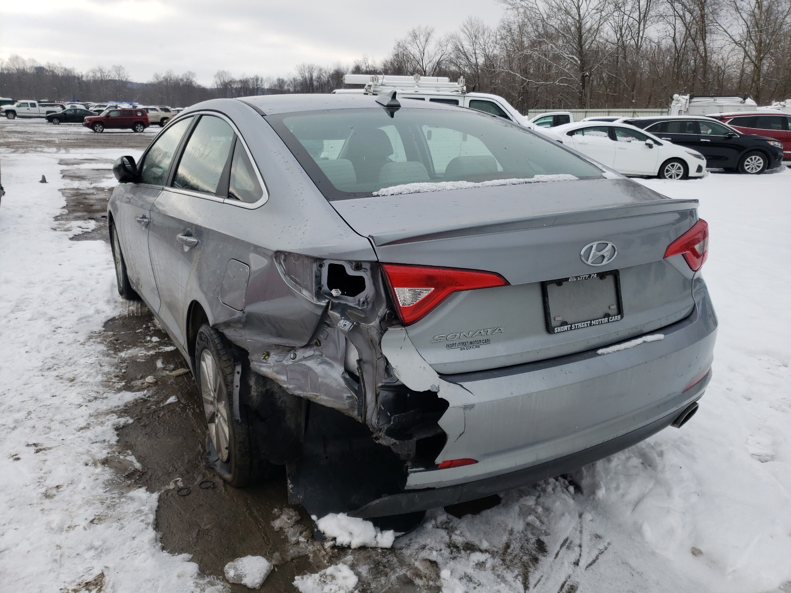 Photo 2 VIN: 5NPE24AF1GH372017 - HYUNDAI SONATA SE 