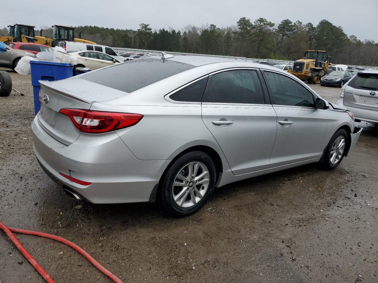 Photo 2 VIN: 5NPE24AF1GH378321 - HYUNDAI SONATA 