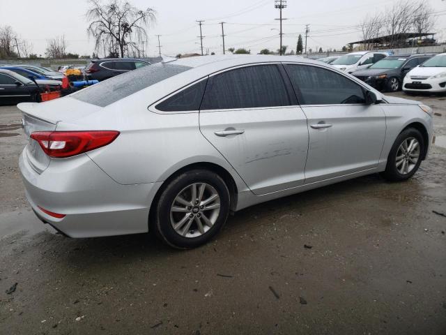 Photo 2 VIN: 5NPE24AF1GH379419 - HYUNDAI SONATA SE 