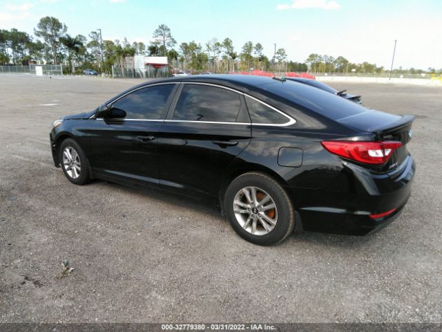 Photo 2 VIN: 5NPE24AF1GH398990 - HYUNDAI SONATA 