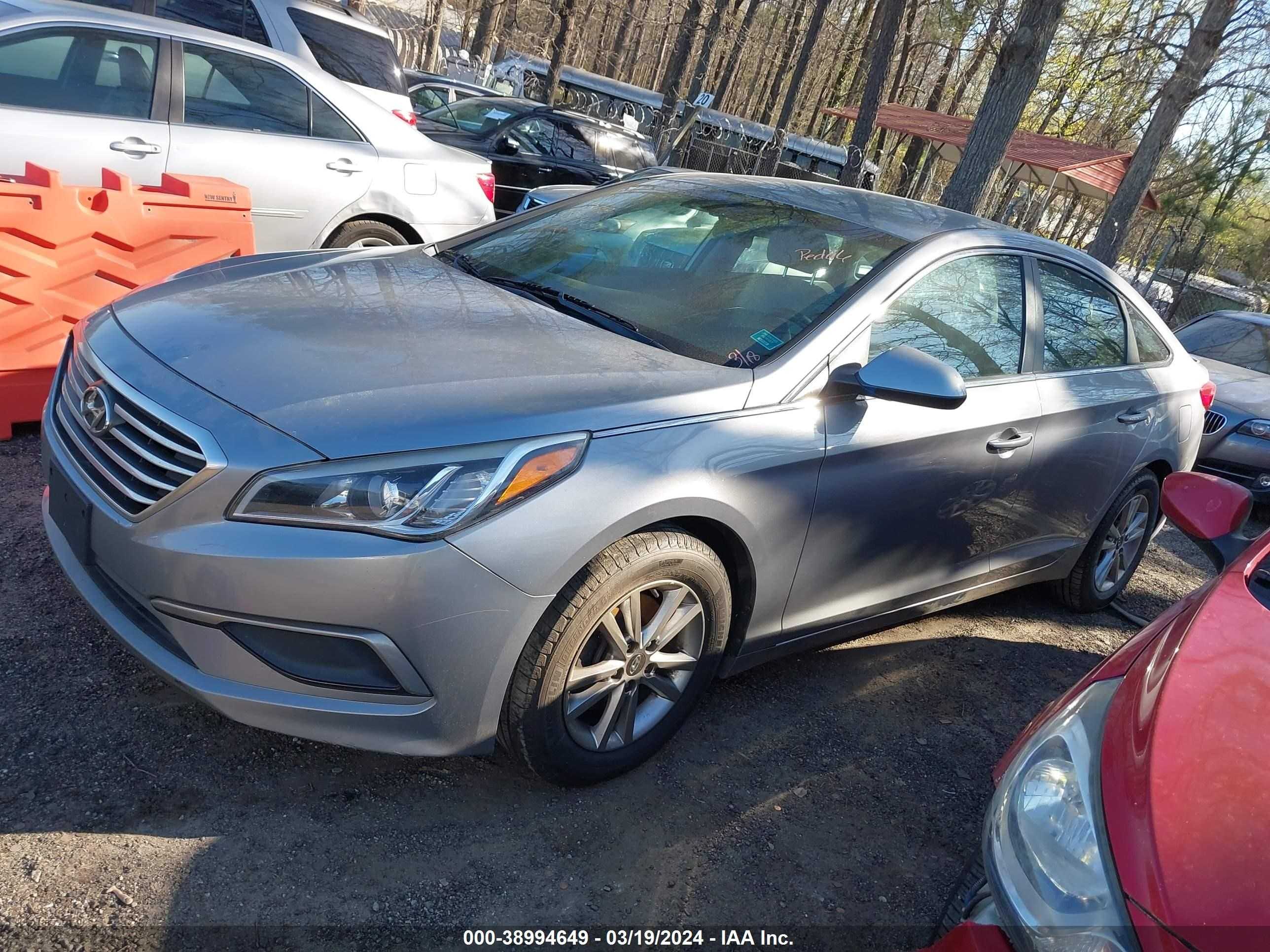 Photo 1 VIN: 5NPE24AF1GH402374 - HYUNDAI SONATA 