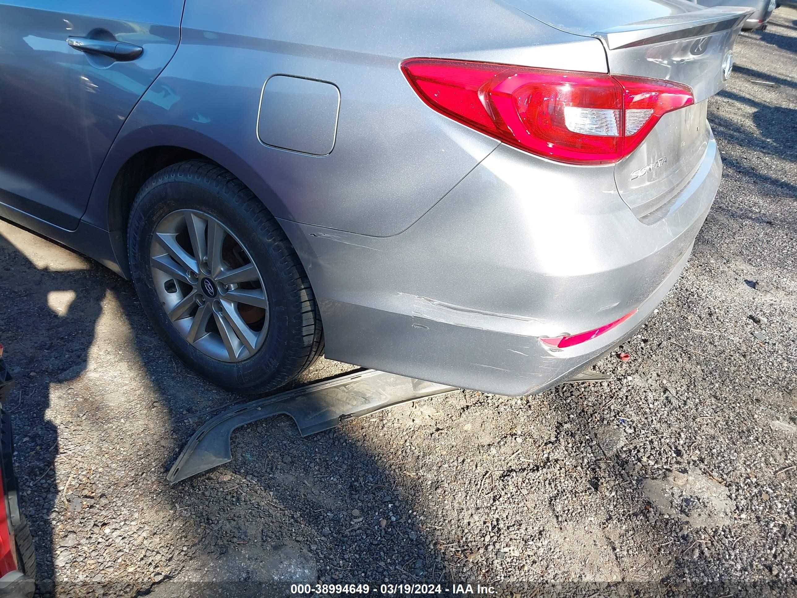 Photo 5 VIN: 5NPE24AF1GH402374 - HYUNDAI SONATA 