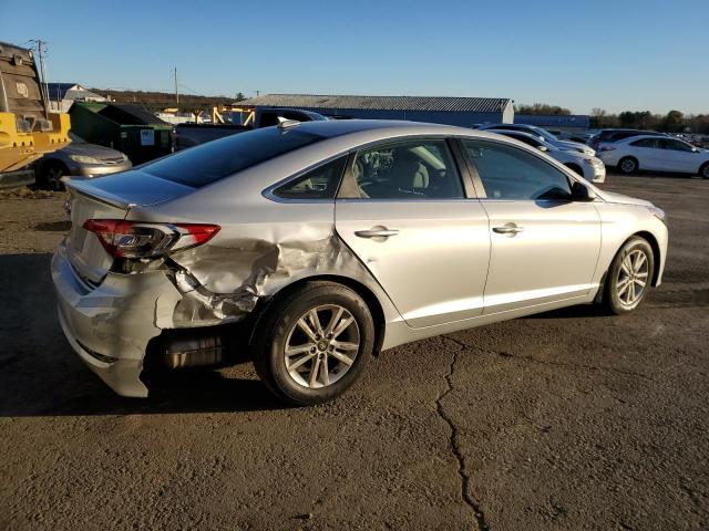 Photo 2 VIN: 5NPE24AF1GH408871 - HYUNDAI SONATA SE 