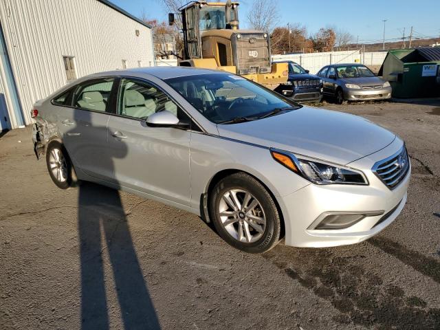 Photo 3 VIN: 5NPE24AF1GH408871 - HYUNDAI SONATA SE 