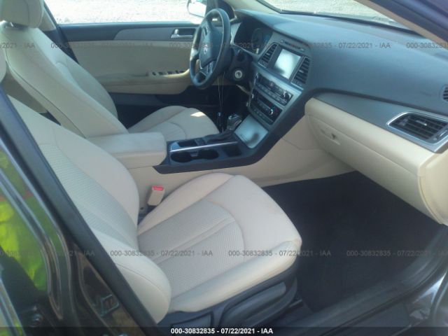 Photo 4 VIN: 5NPE24AF1GH426965 - HYUNDAI SONATA 