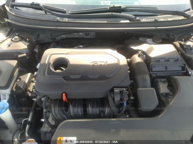 Photo 9 VIN: 5NPE24AF1GH426965 - HYUNDAI SONATA 