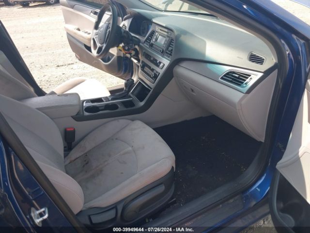 Photo 4 VIN: 5NPE24AF1HH455562 - HYUNDAI SONATA 