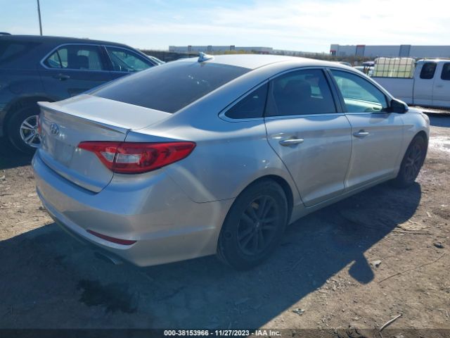 Photo 3 VIN: 5NPE24AF1HH473673 - HYUNDAI SONATA 