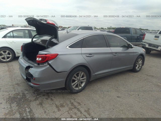 Photo 3 VIN: 5NPE24AF1HH479439 - HYUNDAI SONATA 