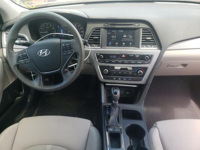 Photo 8 VIN: 5NPE24AF1HH486827 - HYUNDAI SONATA SE 