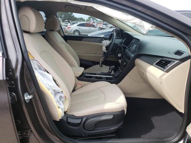 Photo 4 VIN: 5NPE24AF1HH490568 - HYUNDAI SONATA SE 