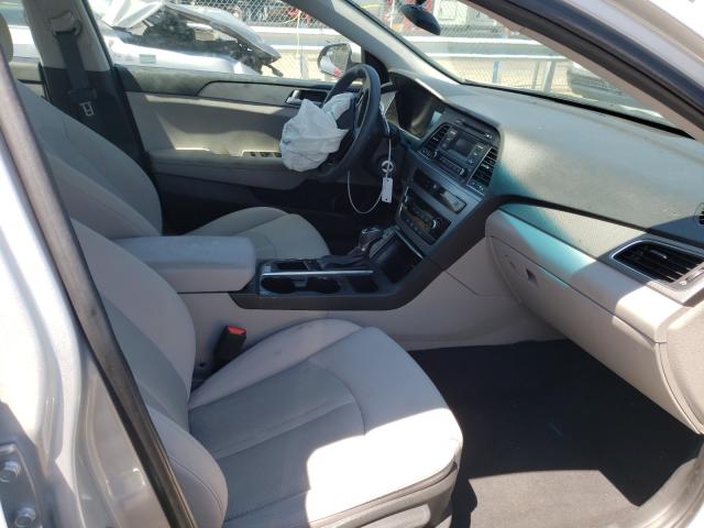 Photo 4 VIN: 5NPE24AF1HH491638 - HYUNDAI SONATA SE 