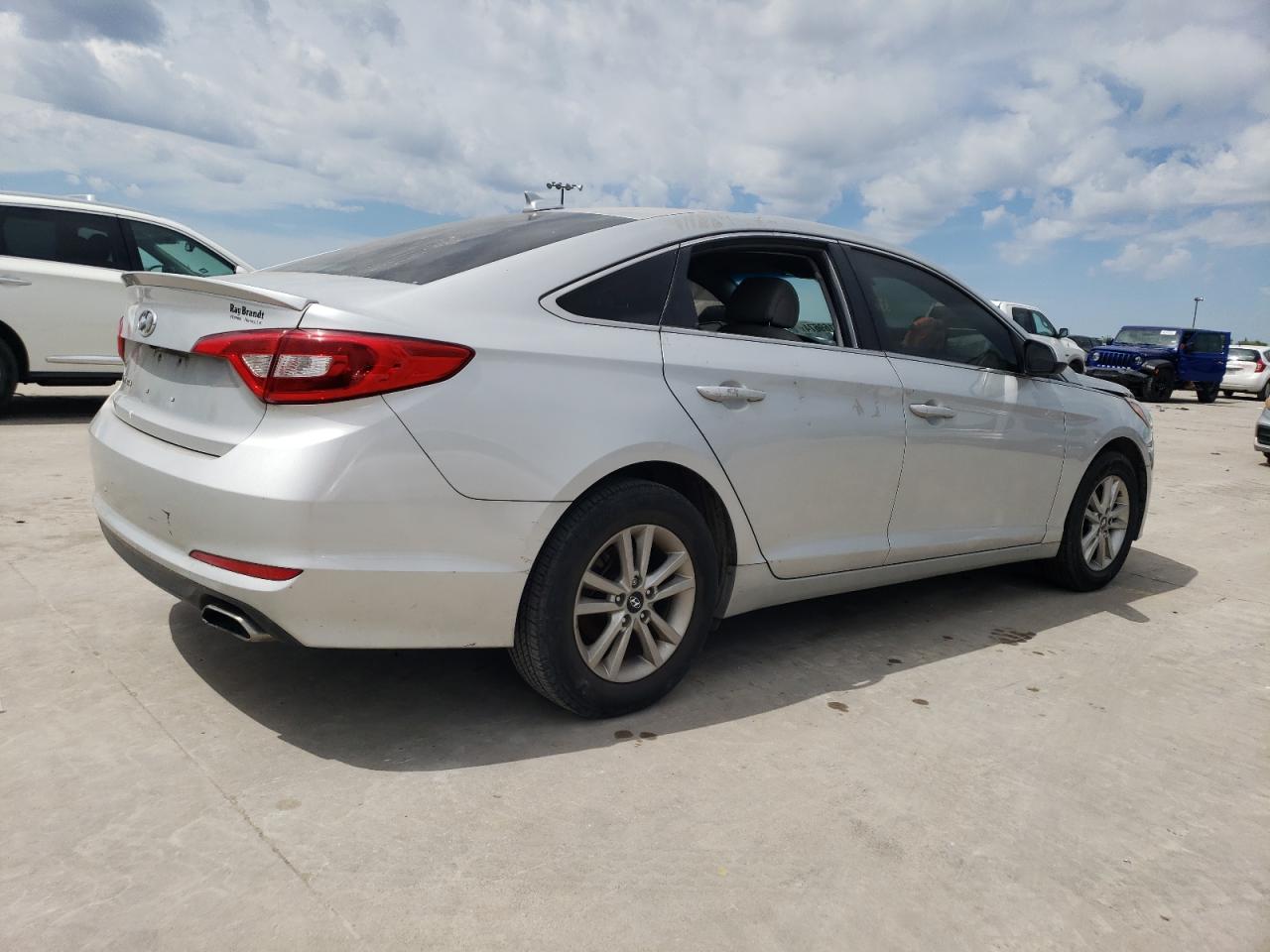 Photo 2 VIN: 5NPE24AF1HH500614 - HYUNDAI SONATA 