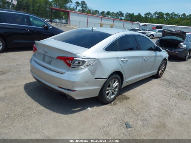 Photo 3 VIN: 5NPE24AF1HH521172 - HYUNDAI SONATA 