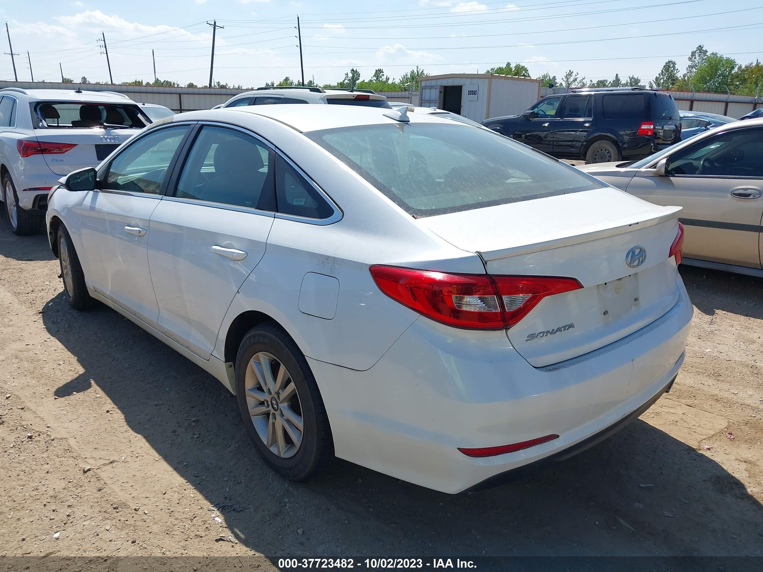 Photo 2 VIN: 5NPE24AF1HH527196 - HYUNDAI SONATA 