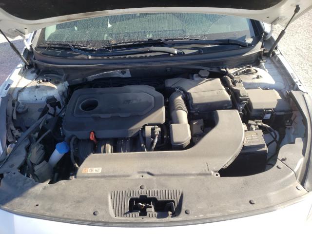 Photo 6 VIN: 5NPE24AF1HH527506 - HYUNDAI SONATA SE 