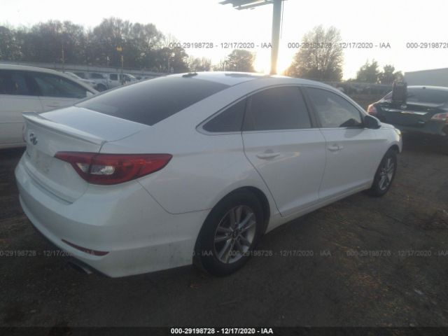 Photo 3 VIN: 5NPE24AF1HH530468 - HYUNDAI SONATA 