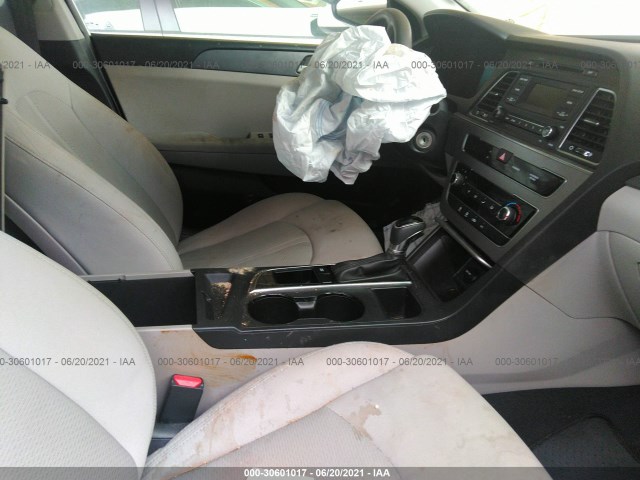 Photo 4 VIN: 5NPE24AF1HH541101 - HYUNDAI SONATA 