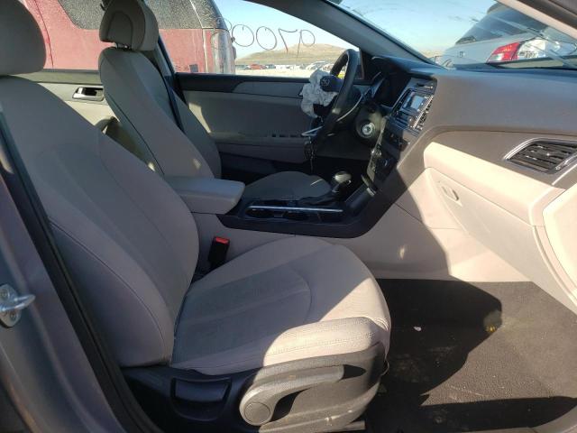 Photo 4 VIN: 5NPE24AF1HH561803 - HYUNDAI SONATA SE 