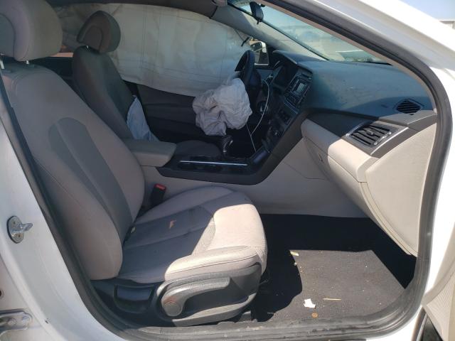 Photo 4 VIN: 5NPE24AF1HH563339 - HYUNDAI SONATA SE 