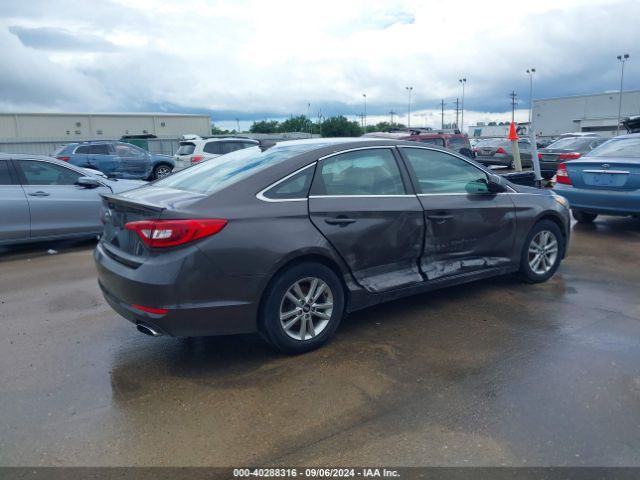 Photo 3 VIN: 5NPE24AF1HH563566 - HYUNDAI SONATA 