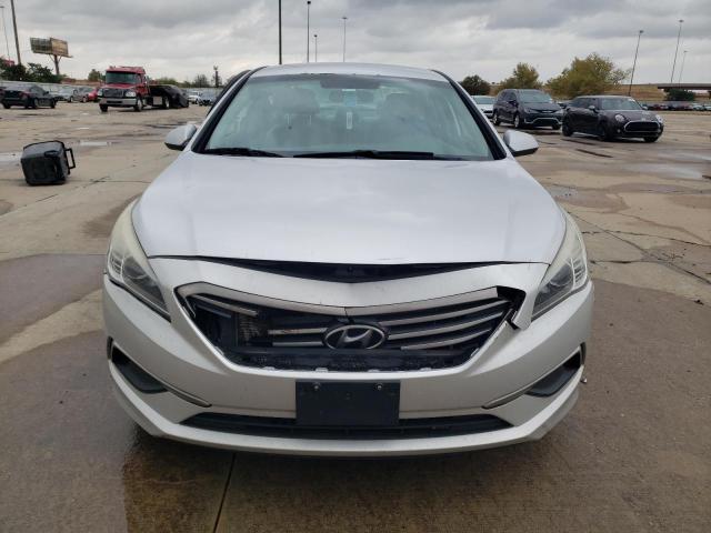 Photo 4 VIN: 5NPE24AF1HH572171 - HYUNDAI SONATA SE 