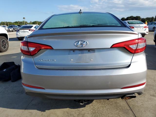 Photo 5 VIN: 5NPE24AF1HH582389 - HYUNDAI SONATA SE 