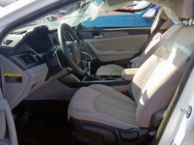 Photo 4 VIN: 5NPE24AF1HH583879 - HYUNDAI SONATA SE 