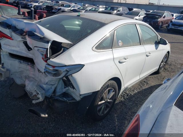 Photo 3 VIN: 5NPE24AF1HH588354 - HYUNDAI SONATA 